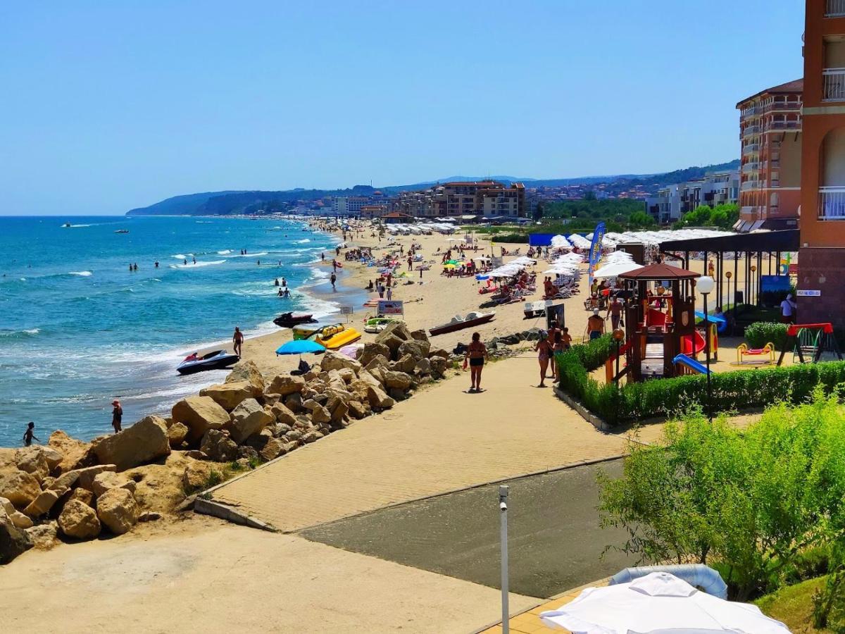 Апартаменти Атеа На Плажа - Apartments Atea On The Beach Obzor Εξωτερικό φωτογραφία